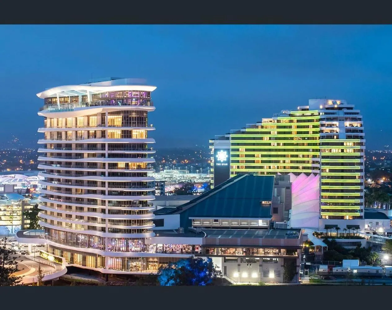 Апартаменты Super Modern Diamond Beach Resort Penthouse 33 Голд-Кост Австралия