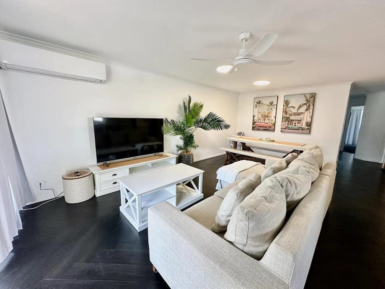 Super Modern Diamond Beach Resort Penthouse 33 Gold Coast 0*,  Austrálie