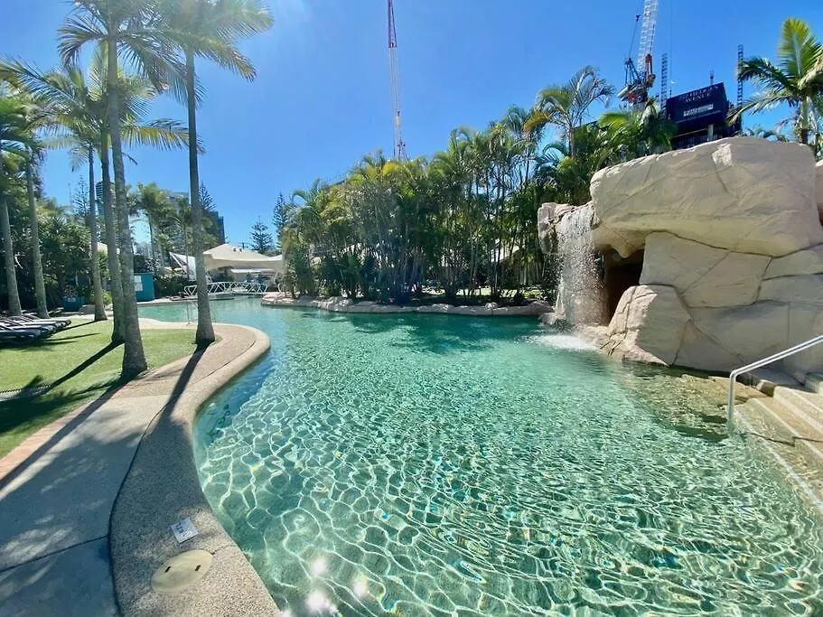 Super Modern Diamond Beach Resort Penthouse 33 Gold Coast